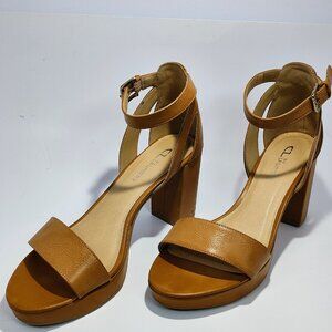 CL by Laundry Women's 9.5  Go On 2 Sandel Platform Heels